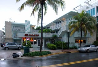 1446 Ocean Dr in Miami Beach, FL - Foto de edificio - Building Photo