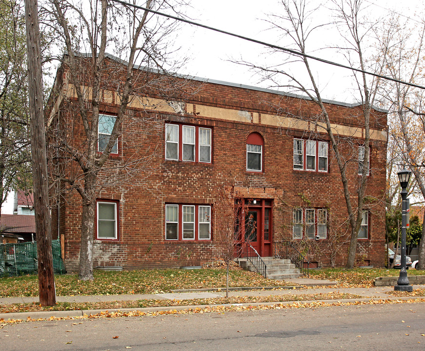 203 Front Ave in St. Paul, MN - Building Photo