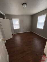410 SW 14th St-Unit -B in Lawton, OK - Building Photo - Building Photo