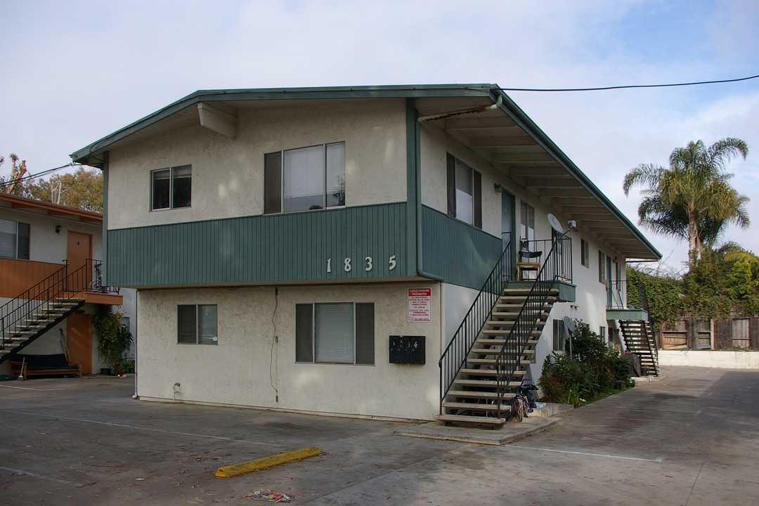 1835 N Vulcan Ave in Encinitas, CA - Building Photo