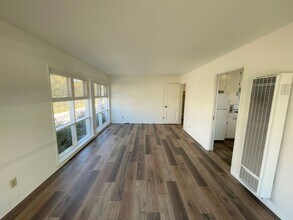 222 B St in Ventura, CA - Building Photo - Building Photo