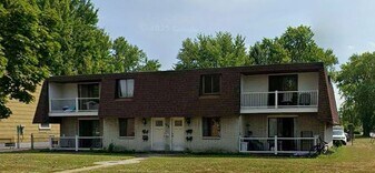 175 Robert Dr, Unit 3 in North Tonawanda, NY - Building Photo