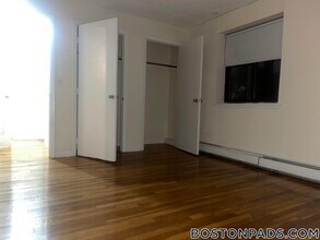 122 Dustin St, Unit 12A in Boston, MA - Building Photo - Building Photo