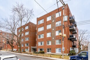 La Maison McDonald in Montréal, QC - Building Photo