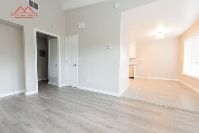 property at 1823 El Parque Ct