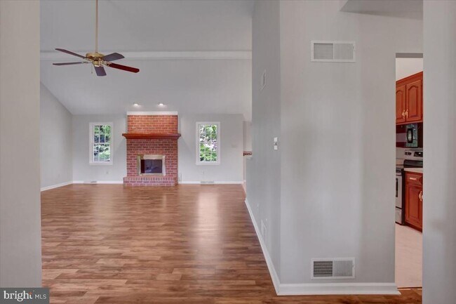 6929 Fairway Oaks in Chambersburg, PA - Building Photo - Building Photo