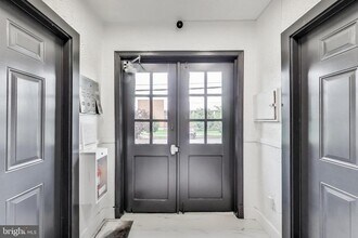 3918 10th St NE-Unit -2 in Washington, DC - Foto de edificio - Building Photo