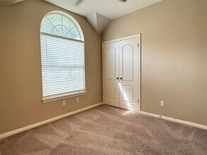 10013 Valona Dr in Austin, TX - Building Photo - Building Photo