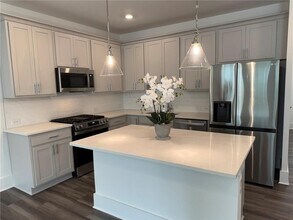 1603 Aeslin Dr NW in Atlanta, GA - Building Photo - Building Photo