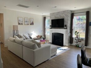 320 Carolina St in Morrisville, NC - Building Photo - Building Photo