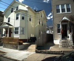 101 Ring St in Providence, RI - Building Photo