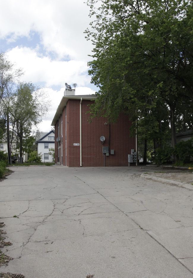 2417 Vine St in Lincoln, NE - Building Photo - Building Photo