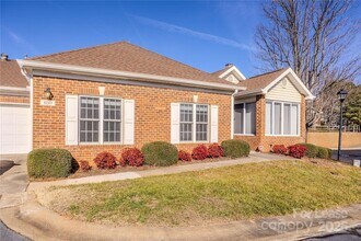 8189 Windsor Ridge Dr in Charlotte, NC - Building Photo - Building Photo