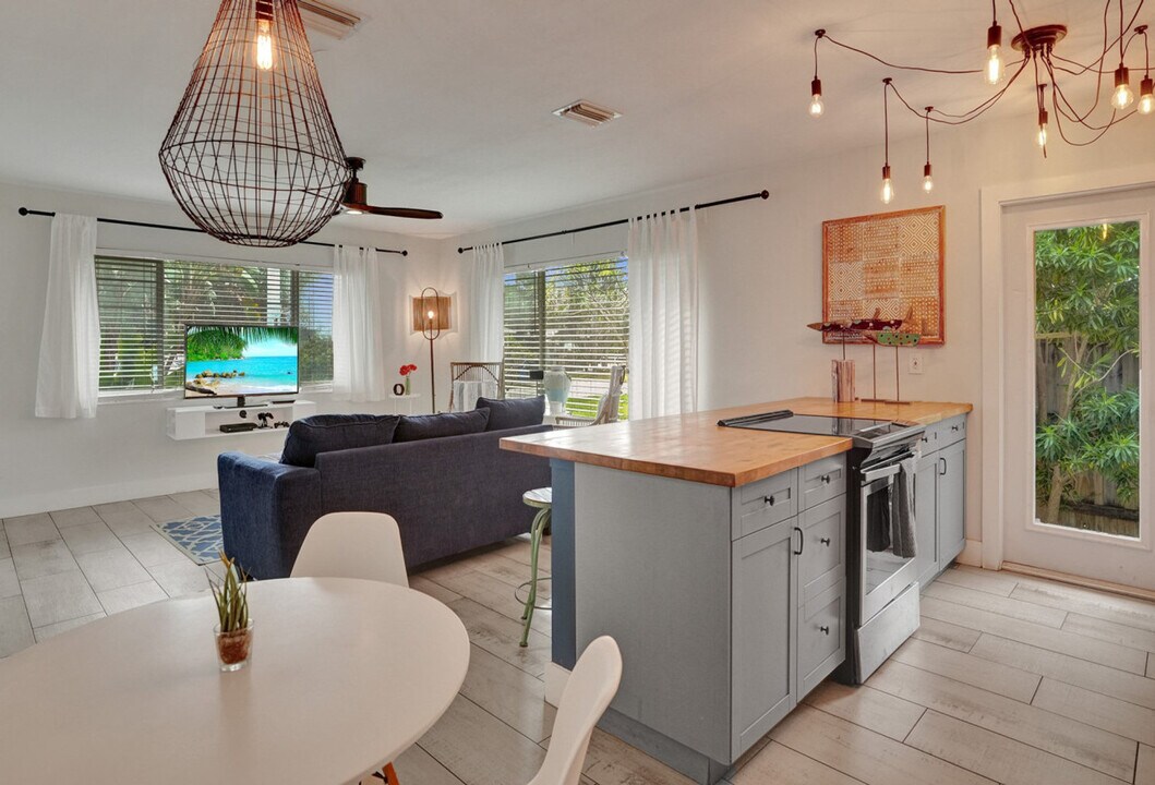 1411 NE 12th St in Fort Lauderdale, FL - Building Photo