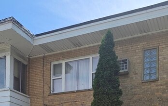 5115 N Springfield Ave in Chicago, IL - Building Photo - Building Photo