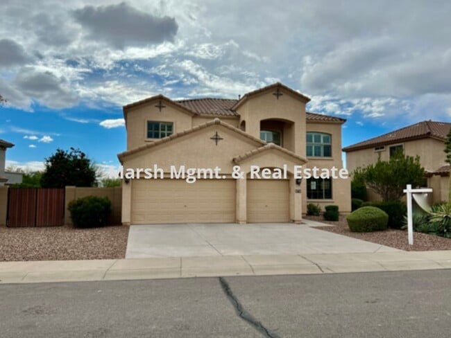 property at 11411 E Savannah Cir