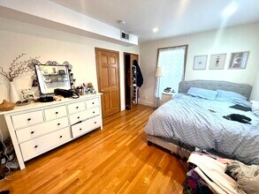 49 Pearl St in Newton, MA - Building Photo - Building Photo