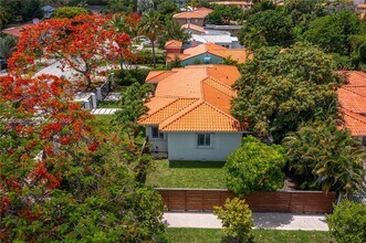 501 SW 19th Rd in Miami, FL - Building Photo - Building Photo