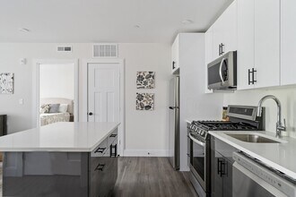 317 Belgrade Ave in Boston, MA - Building Photo - Building Photo