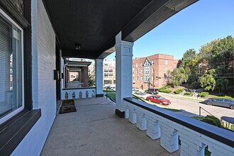 1415 Locust St, Unit #1 in Cincinnati, OH - Building Photo - Building Photo