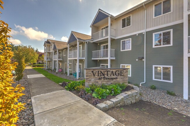 VINTAGE AT VANCOUVER in Vancouver, WA - Building Photo - Building Photo