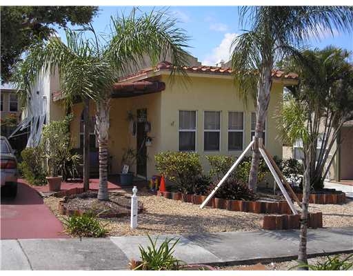 734 Newark St in West Palm Beach, FL - Building Photo