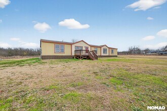 1658 Reynolds Ln in Sherman, TX - Foto de edificio - Building Photo