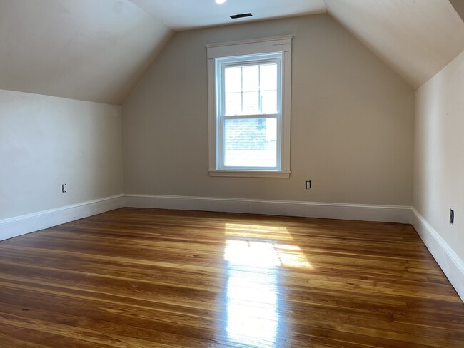 18 Colberg Ave, Unit 3 in Boston, MA - Building Photo - Building Photo