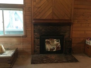 477 Mono St in Mammoth Lakes, CA - Building Photo - Building Photo