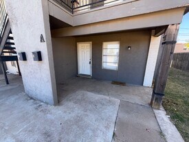 3208 Salisbury Ave in Lubbock, TX - Building Photo