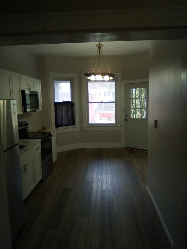 325 Cedar Ave in Scranton, PA - Building Photo - Building Photo