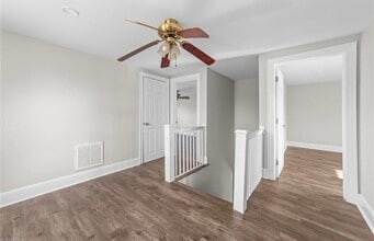 607 Sykes Ave in Greensboro, NC - Building Photo - Building Photo