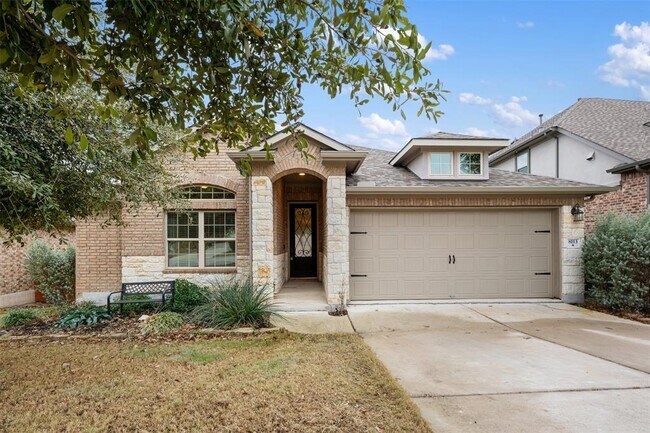 8113 Cannon Ct in Lago Vista, TX - Building Photo - Building Photo