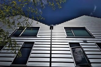Skidmore Apartments in Portland, OR - Foto de edificio - Building Photo