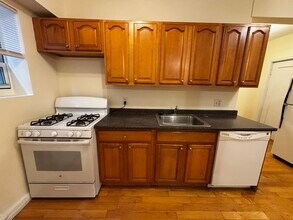 15 Fairbanks St, Unit 2 in Brookline, MA - Building Photo - Building Photo