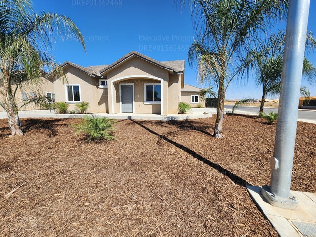 8512 Grandy St-Unit -A in Bakersfield, CA - Building Photo - Building Photo