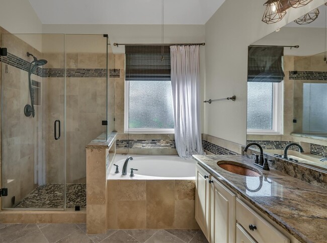 30 S Rambling Ridge Pl