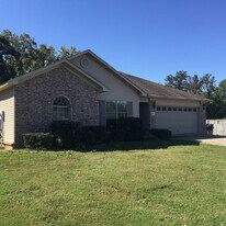 50 Plaza Blvd in Cabot, AR - Building Photo