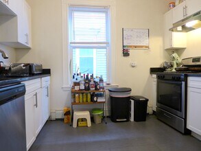 3 Oswald St, Unit 2 in Boston, MA - Building Photo - Building Photo