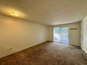 Timberline Apartments in Bellingham, WA - Foto de edificio - Interior Photo