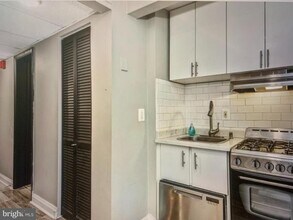 2135 Walnut St in Philadelphia, PA - Building Photo - Building Photo