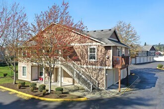 Sumner Square in Sumner, WA - Building Photo - Building Photo