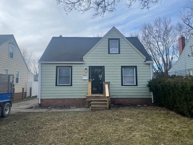 property at 3938 E 177th St