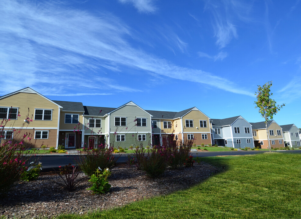 Parkside at The Boulders in Brockton, MA - Building Photo