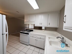 332 Compton St in El Cajon, CA - Building Photo - Building Photo