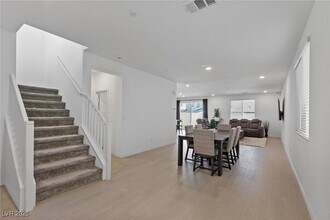 3546 Luciana Gln Ave in Henderson, NV - Building Photo - Building Photo