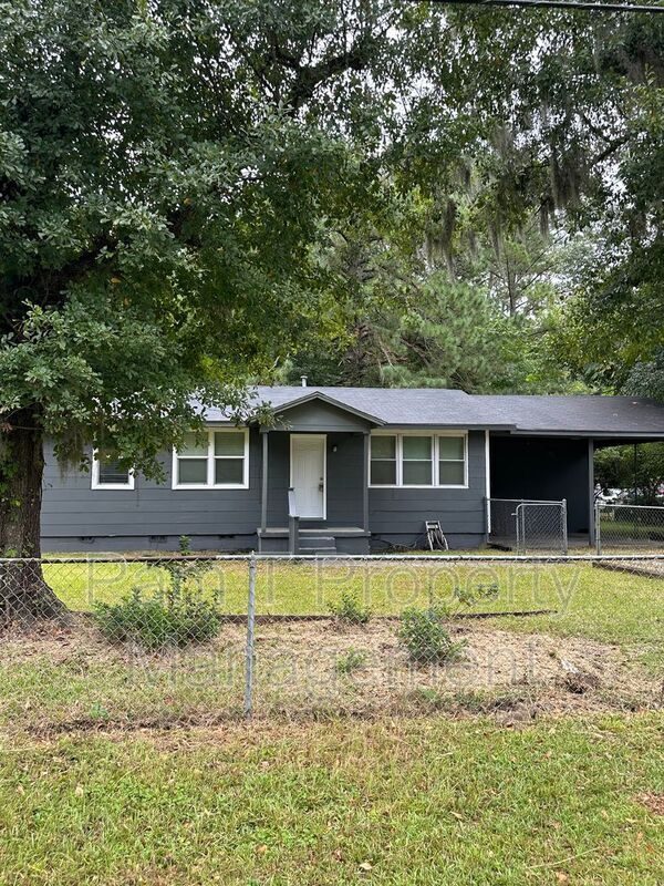 property at 7804 Clyo Cir