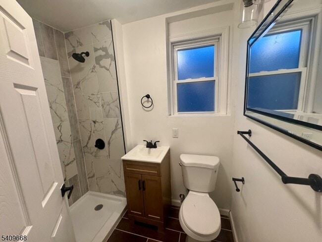 107 Fulton Ave in Jersey City, NJ - Building Photo - Building Photo