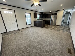 16205 Normandy St in Clinton Township, MI - Building Photo - Building Photo