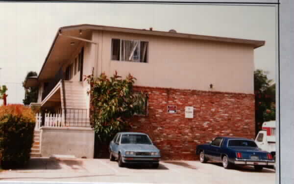 3144 E Grape St in San Diego, CA - Building Photo - Building Photo